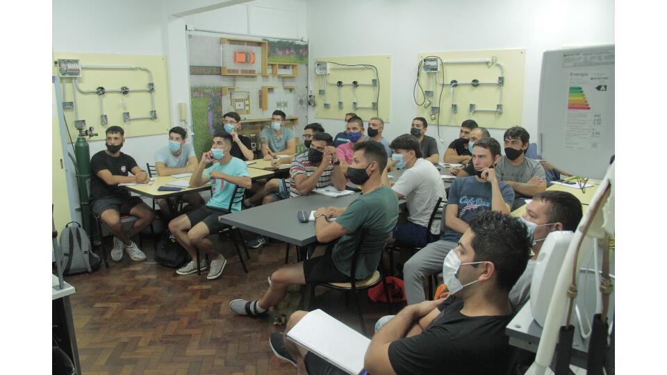 Curso de Instalaciones Eléctricas Domiciliarias Oficial (Córdoba) (A distancia)